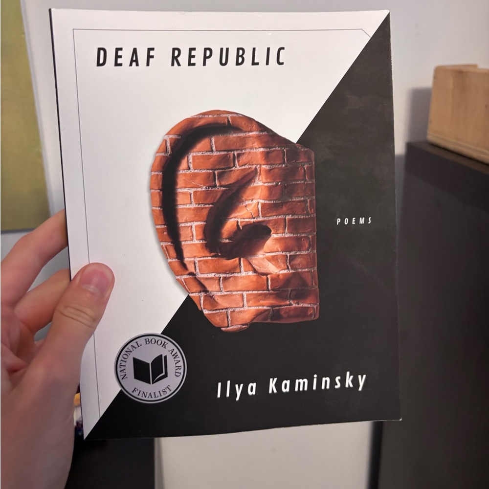 Ilya kaminsky Deaf Republic poetry book